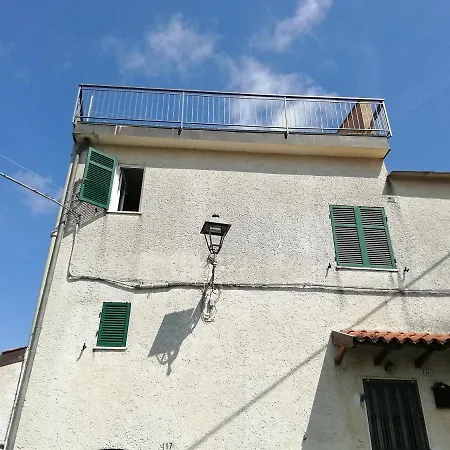 Collina Ampio Quadrilocale Con 2 Terrazzi Αλμπένγκα