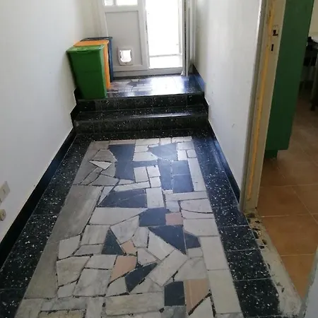 Collina Ampio Quadrilocale Con 2 Terrazzi Albenga