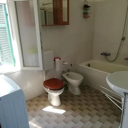 Collina Ampio Quadrilocale Con 2 Terrazzi بيت للعطل
