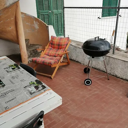 Ferienhaus Collina Ampio Quadrilocale Con 2 Terrazzi Albenga