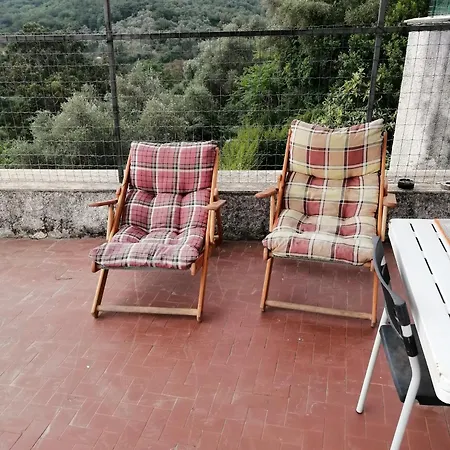 Collina Ampio Quadrilocale Con 2 Terrazzi Ferienhaus Albenga